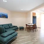 Queen Apartmets