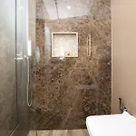 Queen Apartmets Apartament Wlora