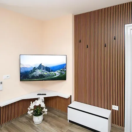 Queen Apartmets Wlora