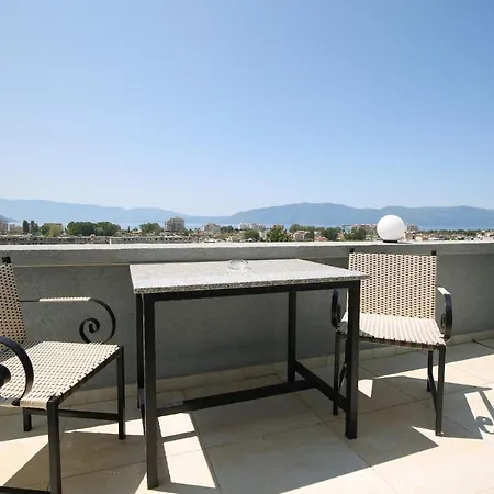 Queen Apartmets * Vlorë