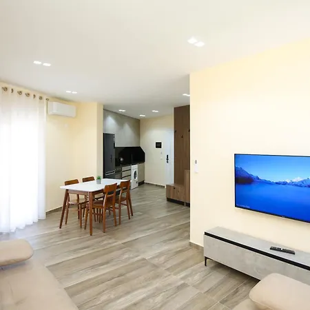 Queen Apartmets Appartement Vlorë