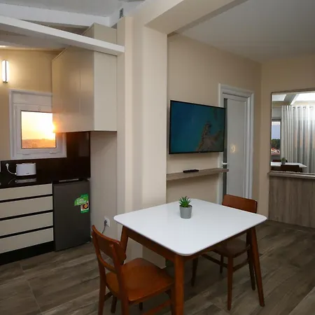 Queen Apartmets Apartament Wlora